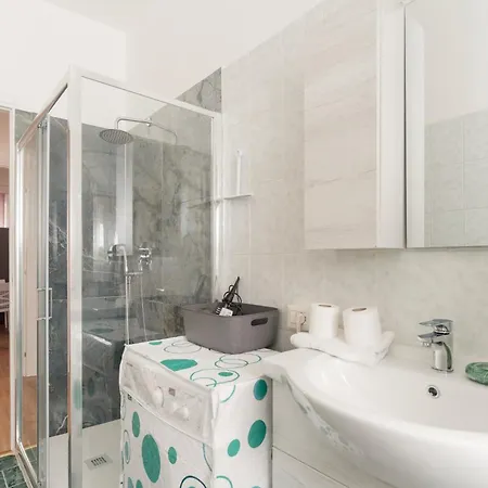 Appartamento Guesthost - Cozy Balcony Flat Comasina Mm3 Milano